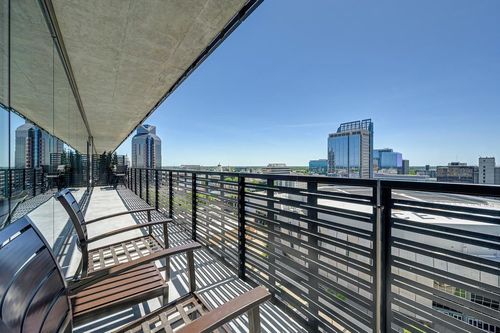 1603-500 J St, Sacramento, CA, 95814-2335 | Card Image