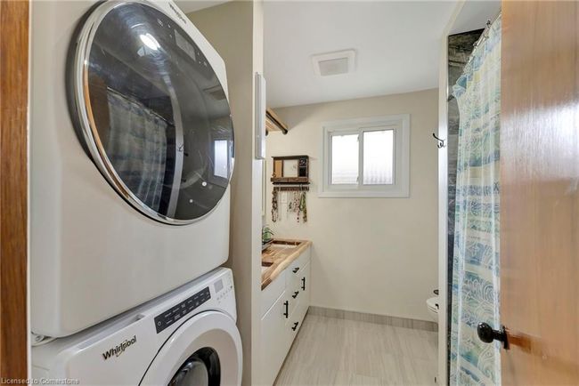 182 Solomon Cres, House other with 4 bedrooms, 3 bathrooms and 5 parking in Hamilton ON | Image 20
