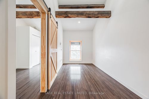 2fr-14 Cross St, Hamilton, ON, L9H2R4 | Card Image