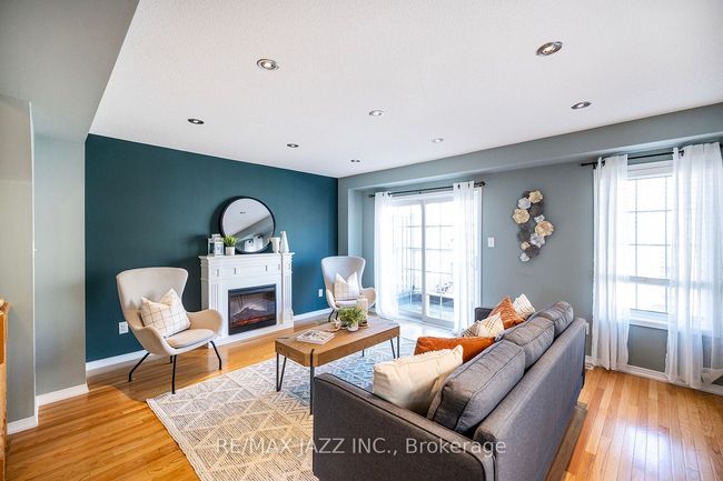 54 Barnham St, House attached with 3 bedrooms, 3 bathrooms and 1 parking in Ajax ON | Image 11