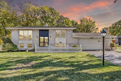 24278 Elmhurst Dr, Elkhart, IN, 46517-3338 | Card Image