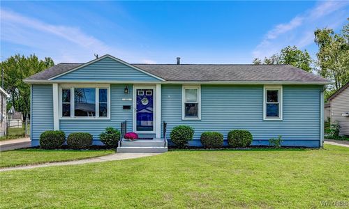 4333 Salem Dr, Buffalo, NY, 14219-1040 | Card Image