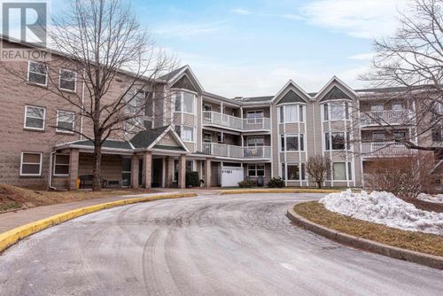 205-87 Kearney Lake Rd, Halifax, NS, B3M4H1 | Card Image