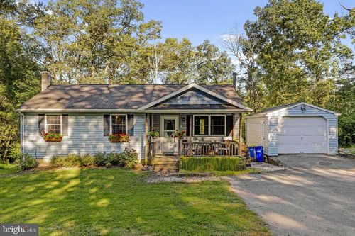 16292 Maddox Rd, STEWARTSTOWN, PA, 17363-8267 | Card Image