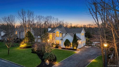 7 Stadium Boulevard, Brookhaven, NY, 11733 | Card Image