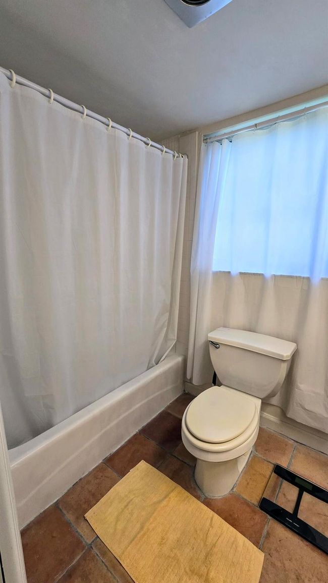 APT-410 - 3100 N Course Ln, Condo with 3 bedrooms, 2 bathrooms and null parking in Pompano Beach FL | Image 15
