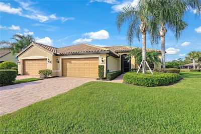 10879 Rutherford Road, House other with 2 bedrooms, 2 bathrooms and null parking in Fort Myers FL | Image 2