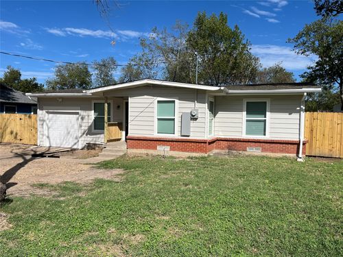 9527 Musgrave Dr, Dallas, TX, 75217-2620 | Card Image