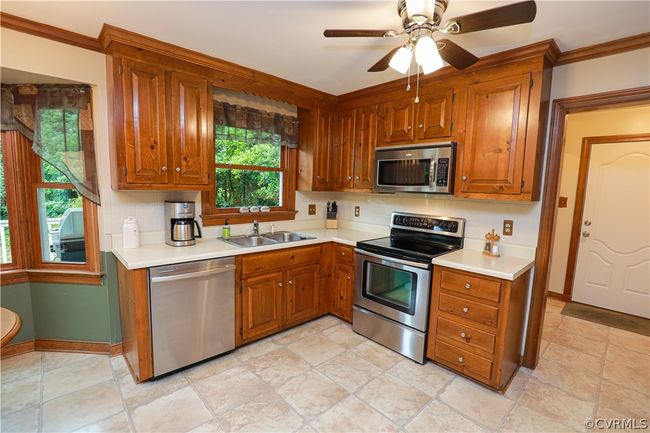 8035 Ellerson Wood Drive, Home with 4 bedrooms, 2 bathrooms and null parking in Mechanicsville VA | Image 11