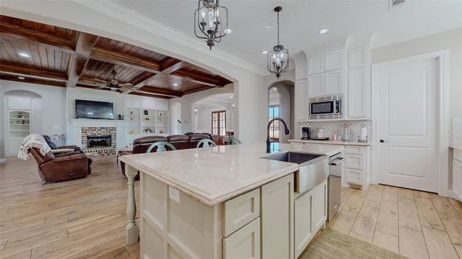 205 Talpa Trl, House other with 5 bedrooms, 4 bathrooms and 3 parking in Lumberton TX | Image 12