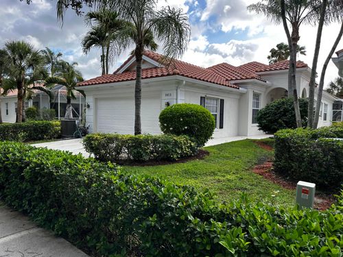 2023 Valencia Dr, Delray Beach, FL, 33445-5327 | Card Image