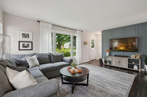 3532 Yukon Ave S, Saint Louis Park, MN, 55426-3828 | Card Image
