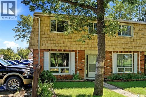 98 Oakview Dr, Regina, SK, S4R0E4 | Card Image