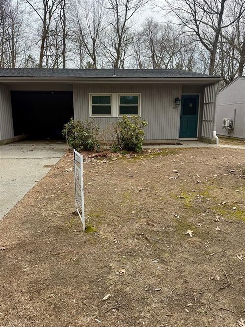 805-805 Fairway Ave, Turners Falls, MA, 01376-2315 | Card Image