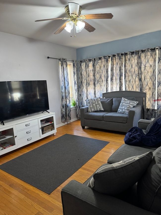 APT-2 - 5301 Le Moyne St, Condo with 2 bedrooms, 1 bathrooms and 1 parking in CHICAGO IL | Image 7