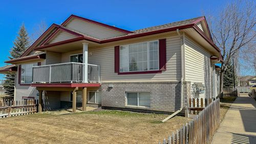 52 - 103 Addington Drive, Home with 2 bedrooms, 1 bathrooms and 2 parking in Red Deer AB | Card Image