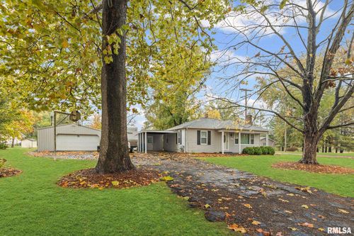 444 N Marion St, Centralia, IL, 62801-2017 | Card Image