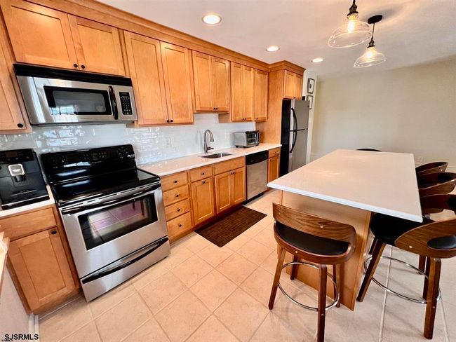 APT-3 - 7811 Atlantic Ave, Condo with 2 bedrooms, 1 bathrooms and null parking in MARGATE CITY NJ | Image 9
