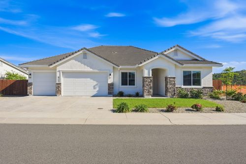 4717 Lower Springs Rd, Redding, CA, 96001-8761 | Card Image