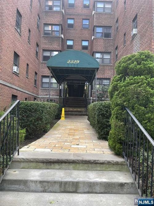 2329 Hudson Ter, Fort Lee, NJ, 07024-7948 | Card Image