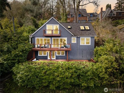 603 38th Ave, Seattle, WA, 98122-6423 | Card Image