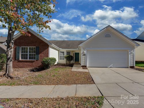 696-7004 Paddle Wheel Ln, Indian Trail, NC, 28079-5734 | Card Image