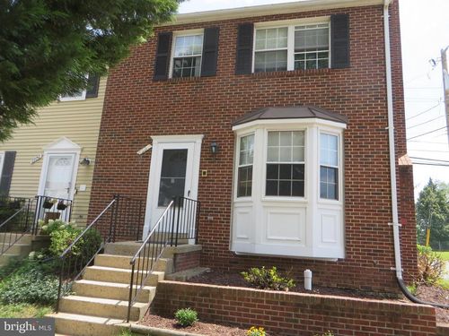 6998 Admetus Ct, ALEXANDRIA, VA, 22315-3251 | Card Image