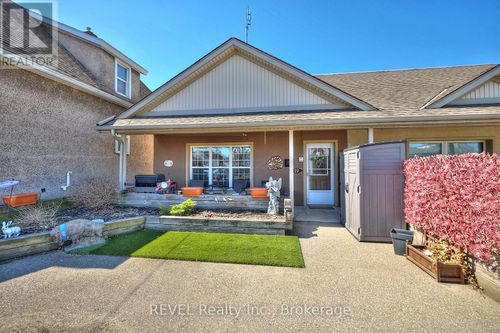 19 Knoll St, Port Colborne, ON, L3K5A4 | Card Image