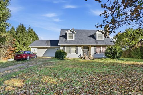 10208 Reid Rd, Swartz Creek, MI, 48473-8518 | Card Image