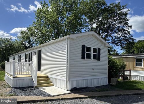 51 Manny Dr, MIDDLETOWN, PA, 17057-5520 | Card Image