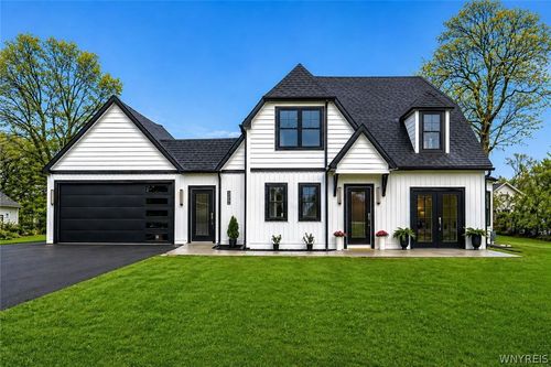 6736 Chestnut Ridge Rd, Lockport, NY, 14094-3407 | Card Image