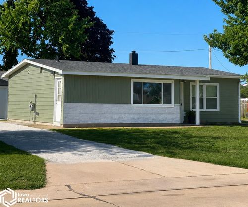 4415 Avenue L, Fort Madison, IA, 52627-3247 | Card Image