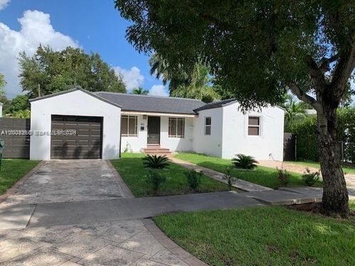 931 Ne 81st St, Miami, FL, 33138-4656 | Card Image