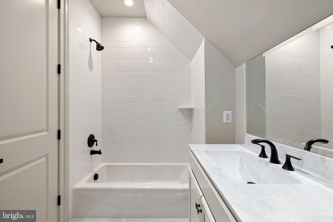 7039 Silk Rd, House other with 6 bedrooms, 5 bathrooms and null parking in JEFFERSONTON VA | Image 68