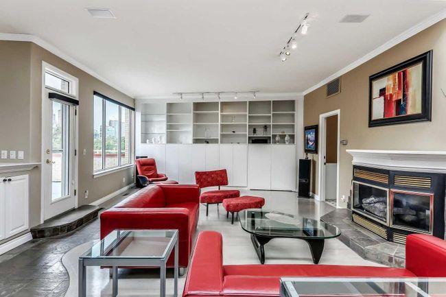 1 - 912 Memorial Drive Nw, Home with 2 bedrooms, 1 bathrooms and 6 parking in Calgary AB | Image 32