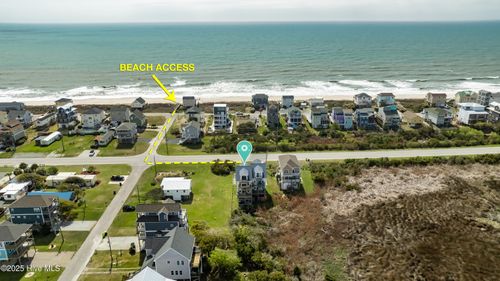 3145 Island Dr, N Topsail Beach, NC, 28460-8178 | Card Image