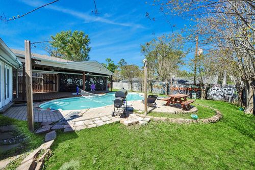 1011 Whitestone Ln, Houston, TX, 77073-1268 | Card Image