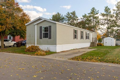 196 Maple Run, Mason, MI, 48854 | Card Image