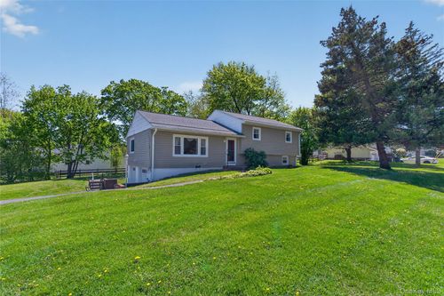 1 Post Pl, Newburgh, NY, 12550-3850 | Card Image