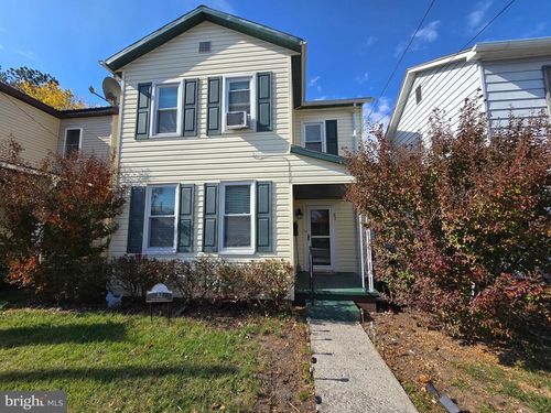 32 S F St, KEYSER, WV, 26726-2427 | Card Image