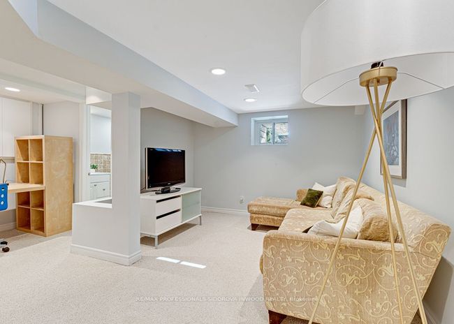 117 Colbeck St, House other with 4 bedrooms, 2 bathrooms and 1 parking in Toronto ON | Image 24