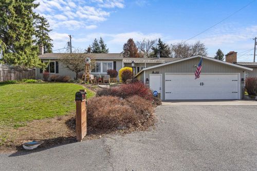 102 Crestview Dr, Colville, WA, 99114-3406 | Card Image