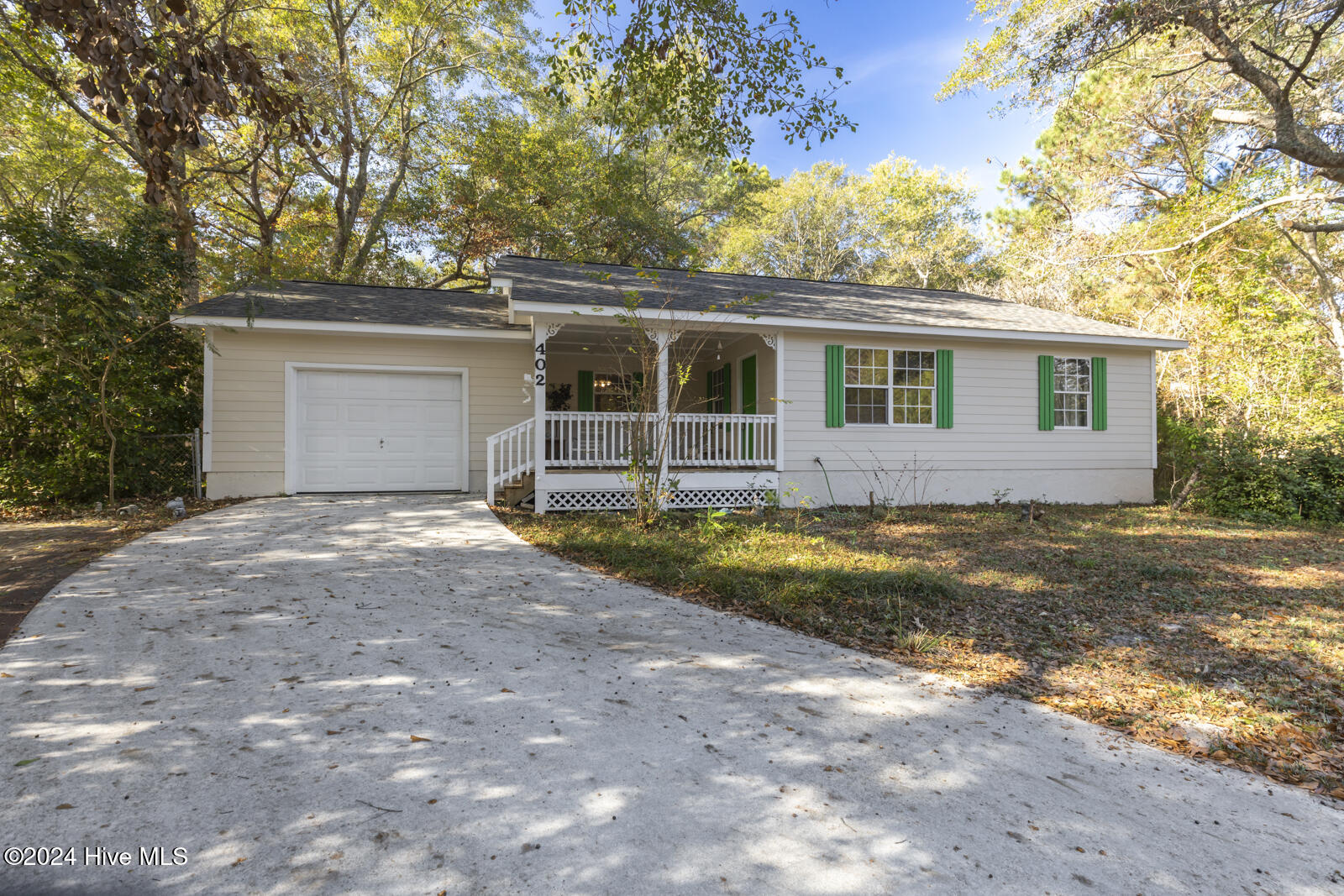 Silo Ct, Hubert, NC 28539