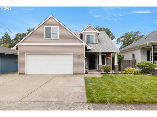 215 E Hereford St, Gladstone, OR, 97027-2134 | Card Image