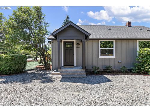 1938 7th St, Springfield, OR, 97477-2304 | Card Image