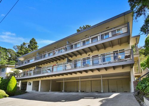 17 Roque Moraes Ct, Mill Valley, CA, 94941-2240 | Card Image