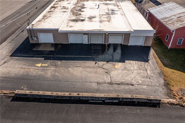 3697 E State St, Home with 0 bedrooms, 0 bathrooms and 10 parking in Hermitage PA | Image 21