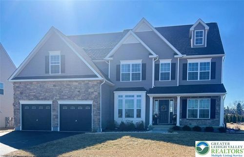 3308 Nightingale Dr, Palmer Twp, PA, 18045-2035 | Card Image