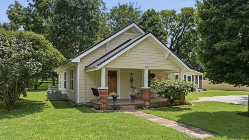 801 S High St, Winchester, TN, 37398-2119 | Card Image