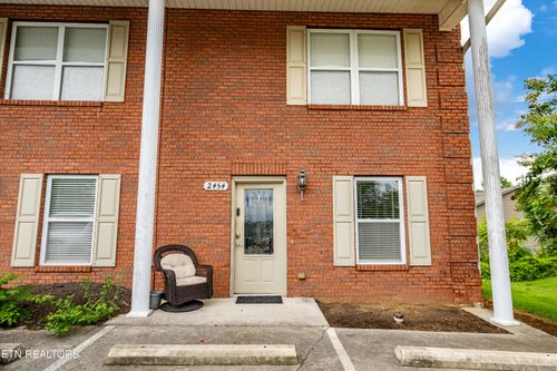 2454 Hallerins Ct, Maryville, TN, 37801-9321 | Card Image